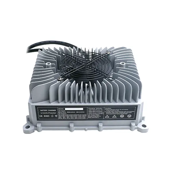 గోల్ఫ్ కార్ల కోసం OBC 2000w పోర్టబుల్ బ్యాటరీ ఛార్జర్ Tuv